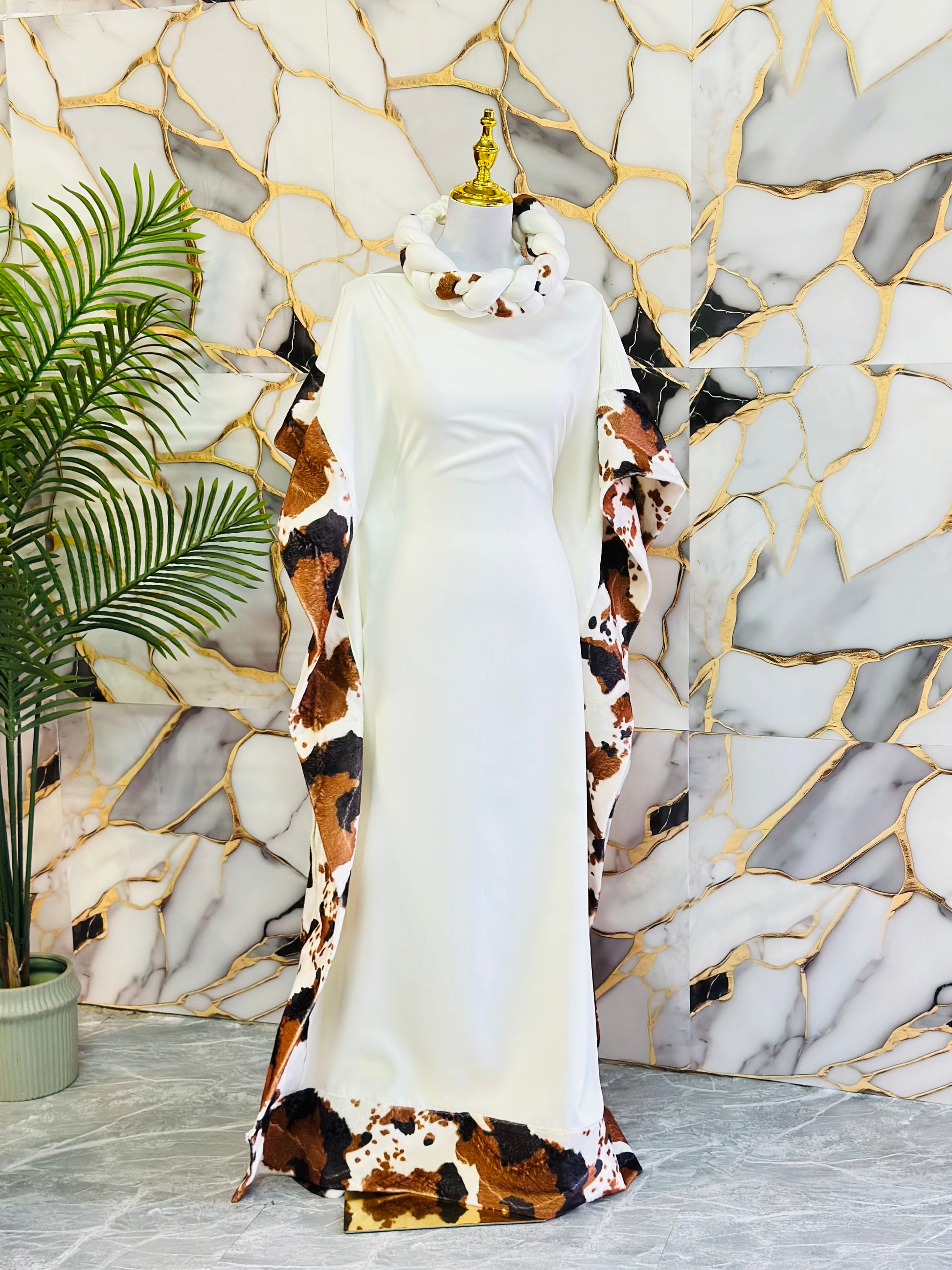 what is a moomoo dress FLORAL GREEN Hawaii VINTAGE MOO MOO SIZE 44 BUST 46 LONG or after The colors in this mumu